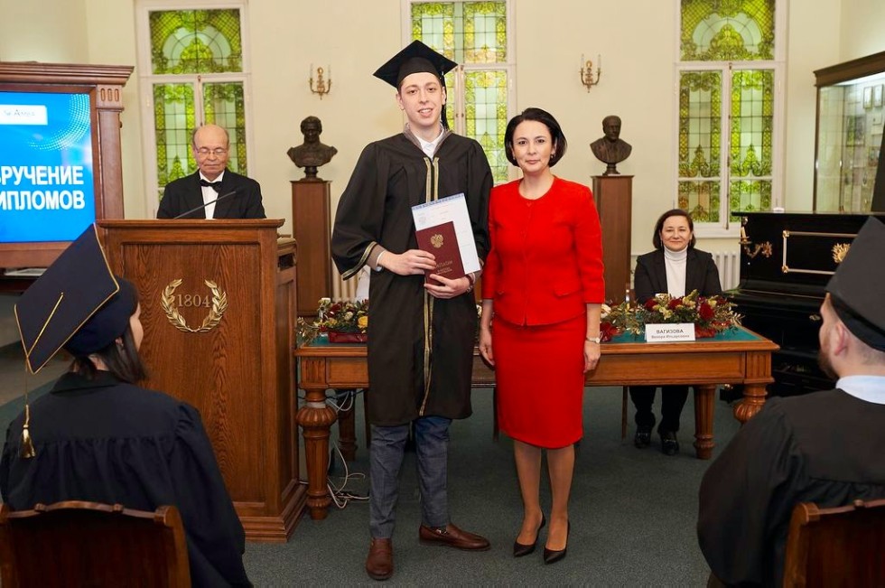 AWARD OF DIPLOMAS TO GRADUATES OF MASTER'S PROGRAMS AWARD OF DIPLOMAS TO GRADUATES OF MASTER'S PROGRAMS