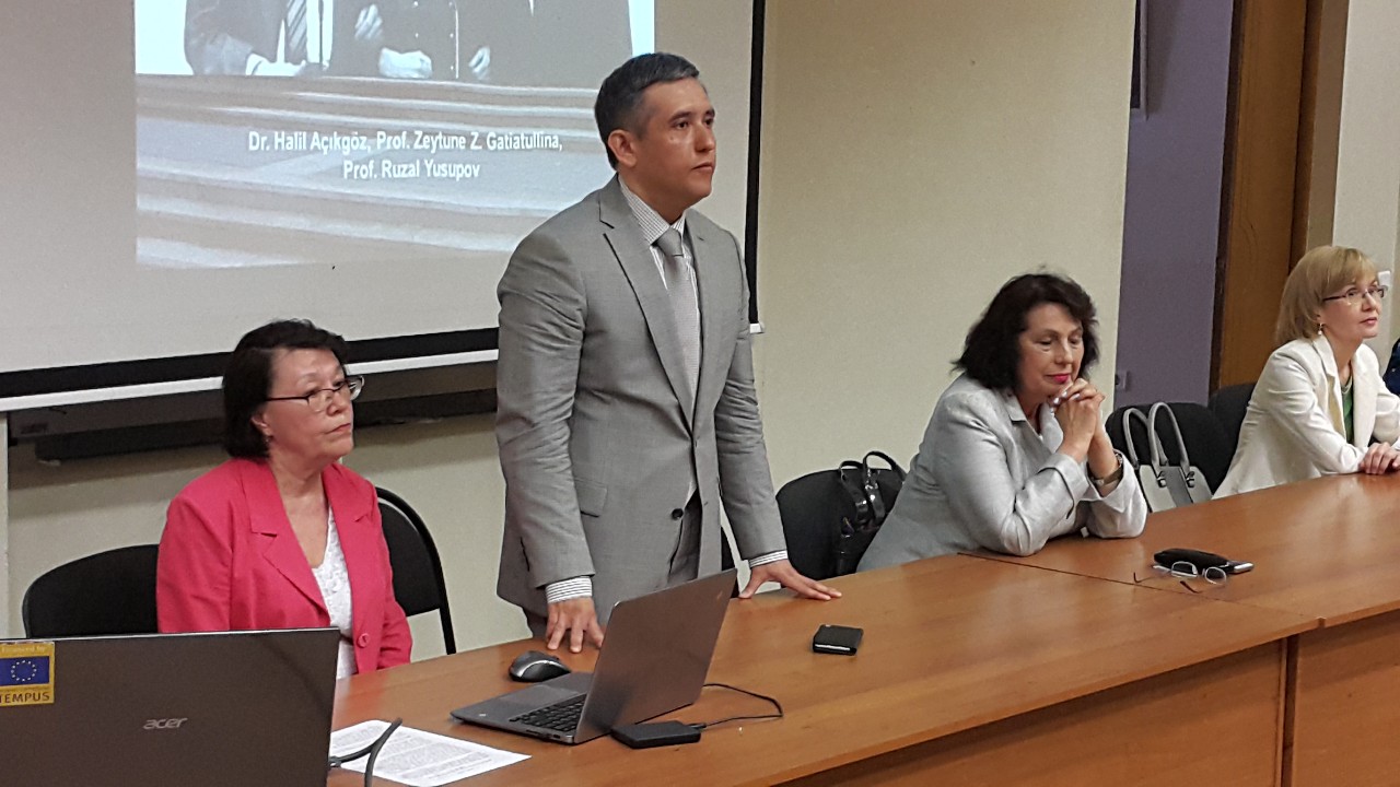 Контрастивные исследования: памяти профессора Гатиатуллиной З.З. посвящается Контрастивные исследования: памяти профессора Гатиатуллиной З.З. посвящается