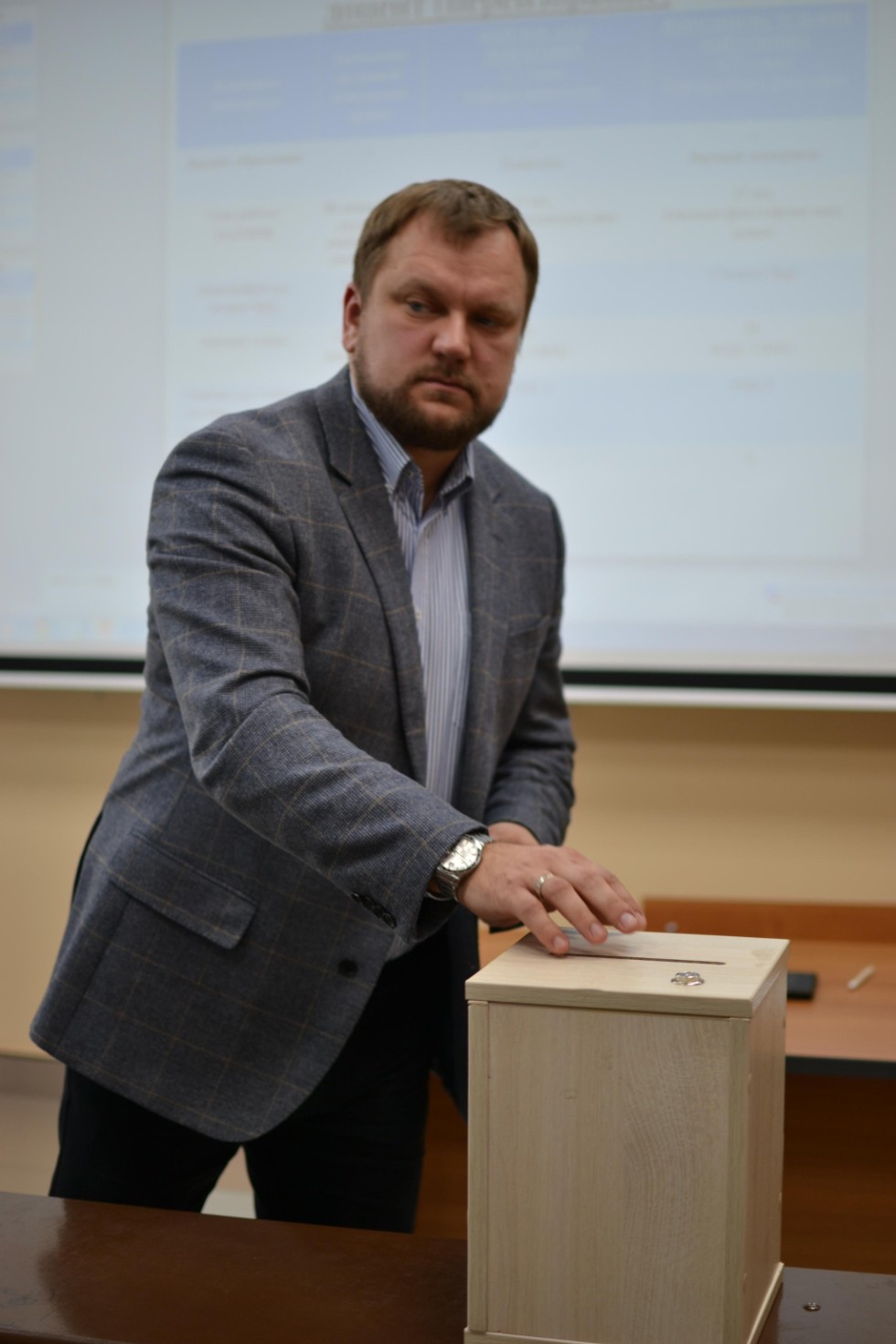 ������ ����� ����