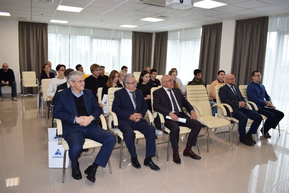 �������� 1-�� ����� ����������� ��������� �������� ���������� ����� 