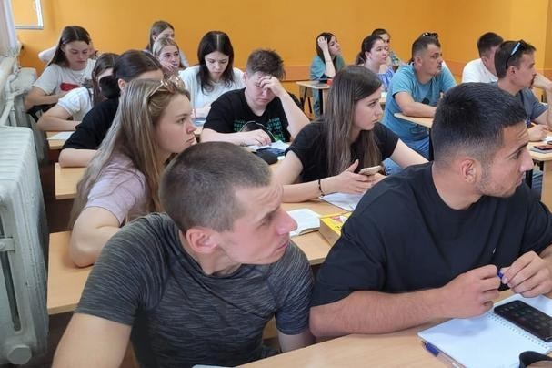 В Елабужском институте прошла лекция 'Мы против коррупции' В Елабужском институте прошла лекция 'Мы против коррупции'