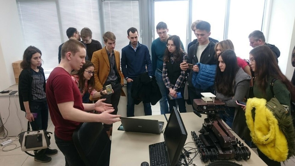 A laboratories tour was held at ITIS for everyone A laboratories tour was held at ITIS for everyone