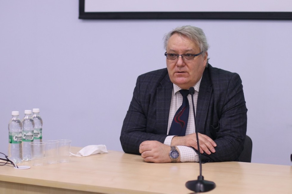 University welcomes 2nd International Forum on Mathematical Education University welcomes 2nd International Forum on Mathematical Education