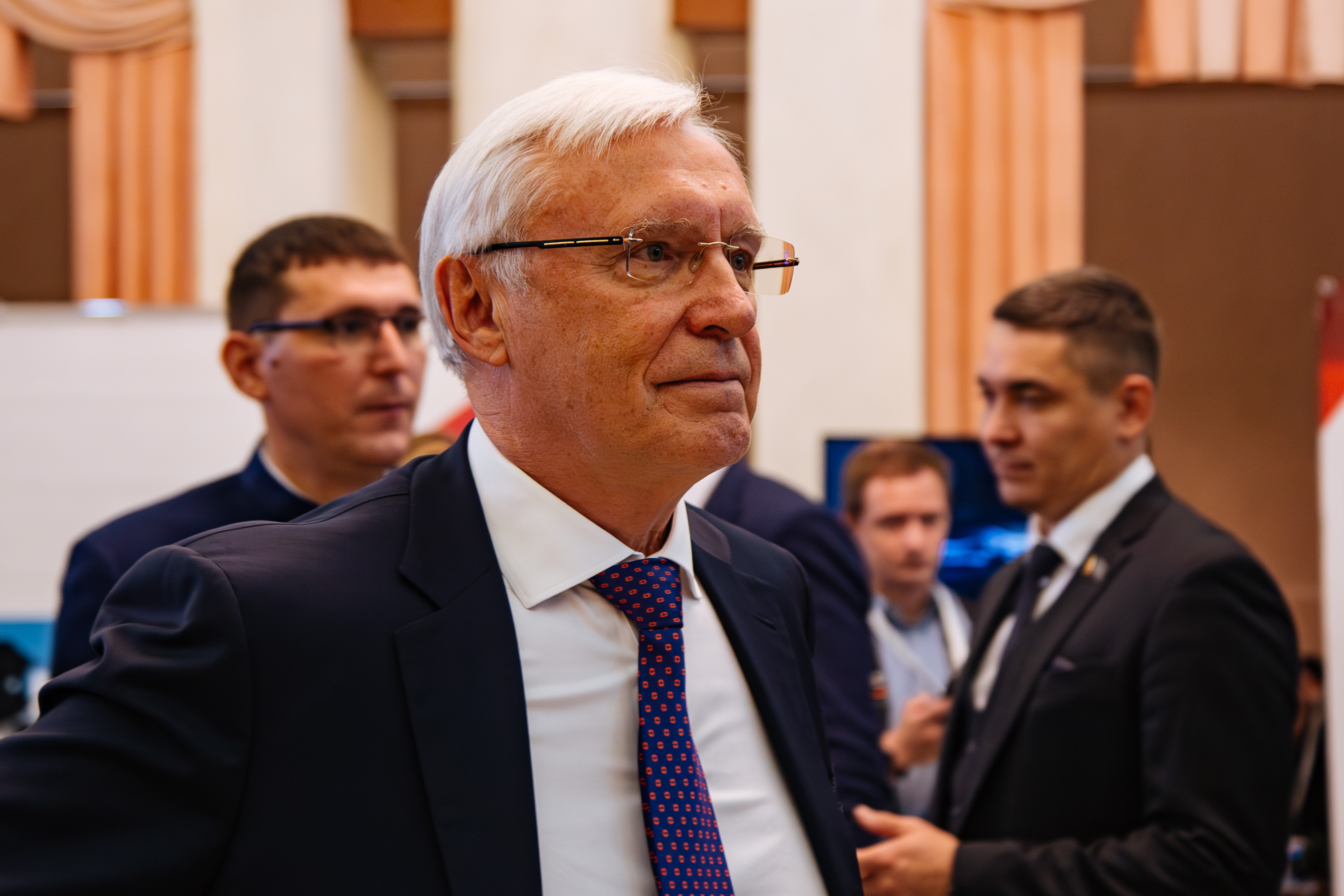 ���� ���������������