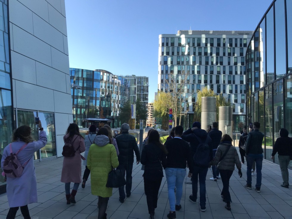 ������������� ���������� ��������� ������� ���������������� � �������������� ���������� � �. ����, �������