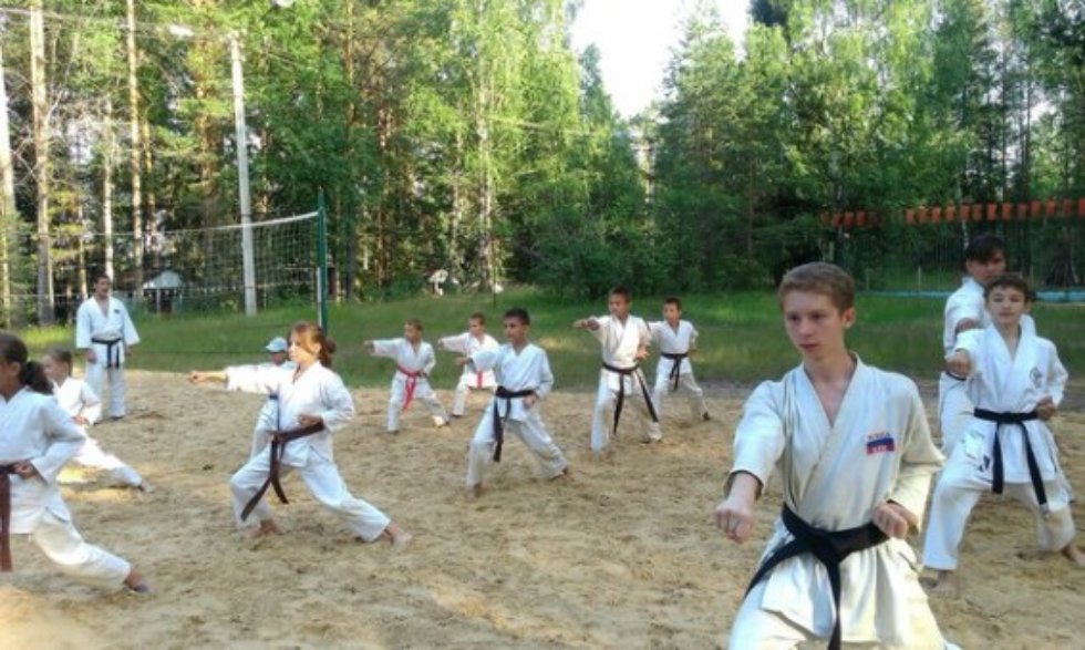 'Олимп' - детский оздоровительный лагерь активного отдыха, творчества и развития приглашает на летний отдых детей от 7 до 18 лет. 'Олимп' - детский оздоровительный лагерь активного отдыха, творчества и развития приглашает на летний отдых детей от 7 до 18 лет.