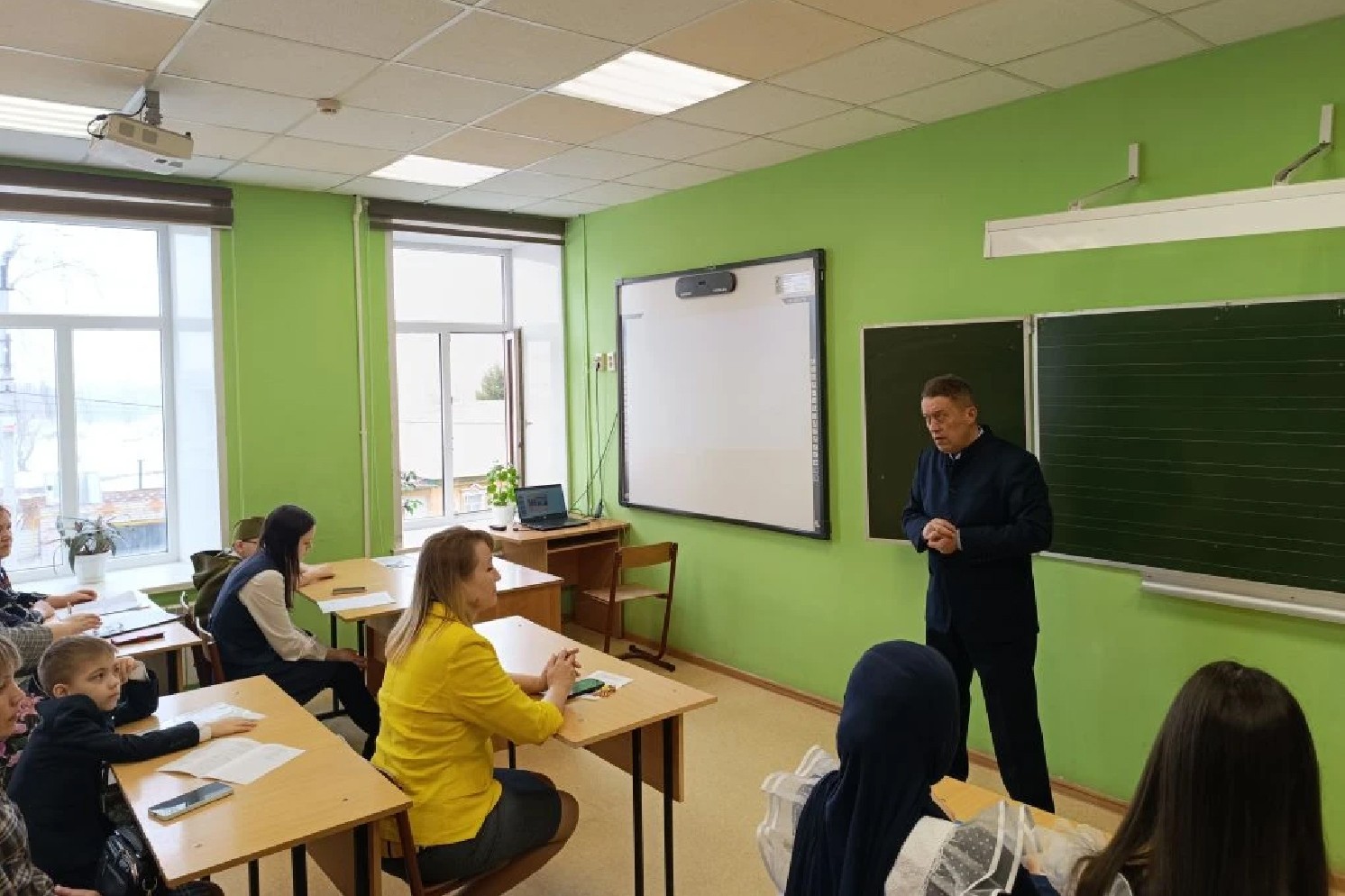 Доцент Елабужского института КФУ выступил экспертом на научно-педагогических чтениях имени Магинур Файзуллиной Доцент Елабужского института КФУ выступил экспертом на научно-педагогических чтениях имени Магинур Файзуллиной