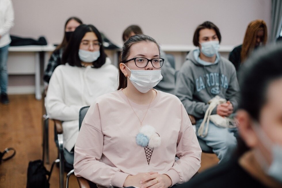 Институт международных отношений совместно с СНК Институт международных отношений совместно с СНК