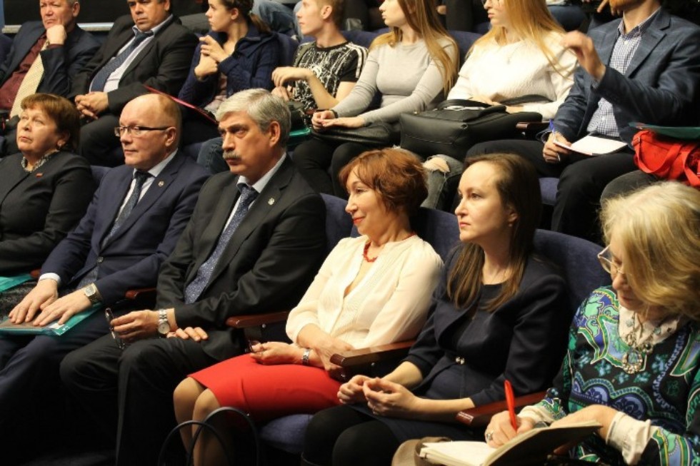 14-я международная научно-практическая конференция 'Информационное поле современной России: практики и эффекты' продолжила серию научных событий ИСФН 14-я международная научно-практическая конференция 'Информационное поле современной России: практики и эффекты' продолжила серию научных событий ИСФН