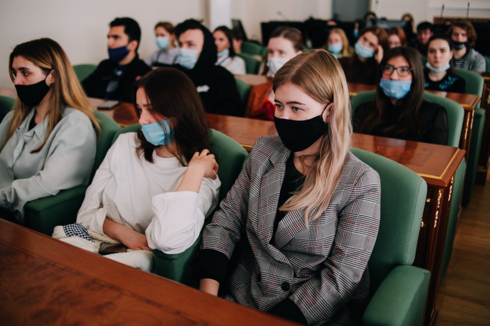 ��������� ������ XIII ������������� ������-������������ ����������� '������ ? �����: ������� � ��������'