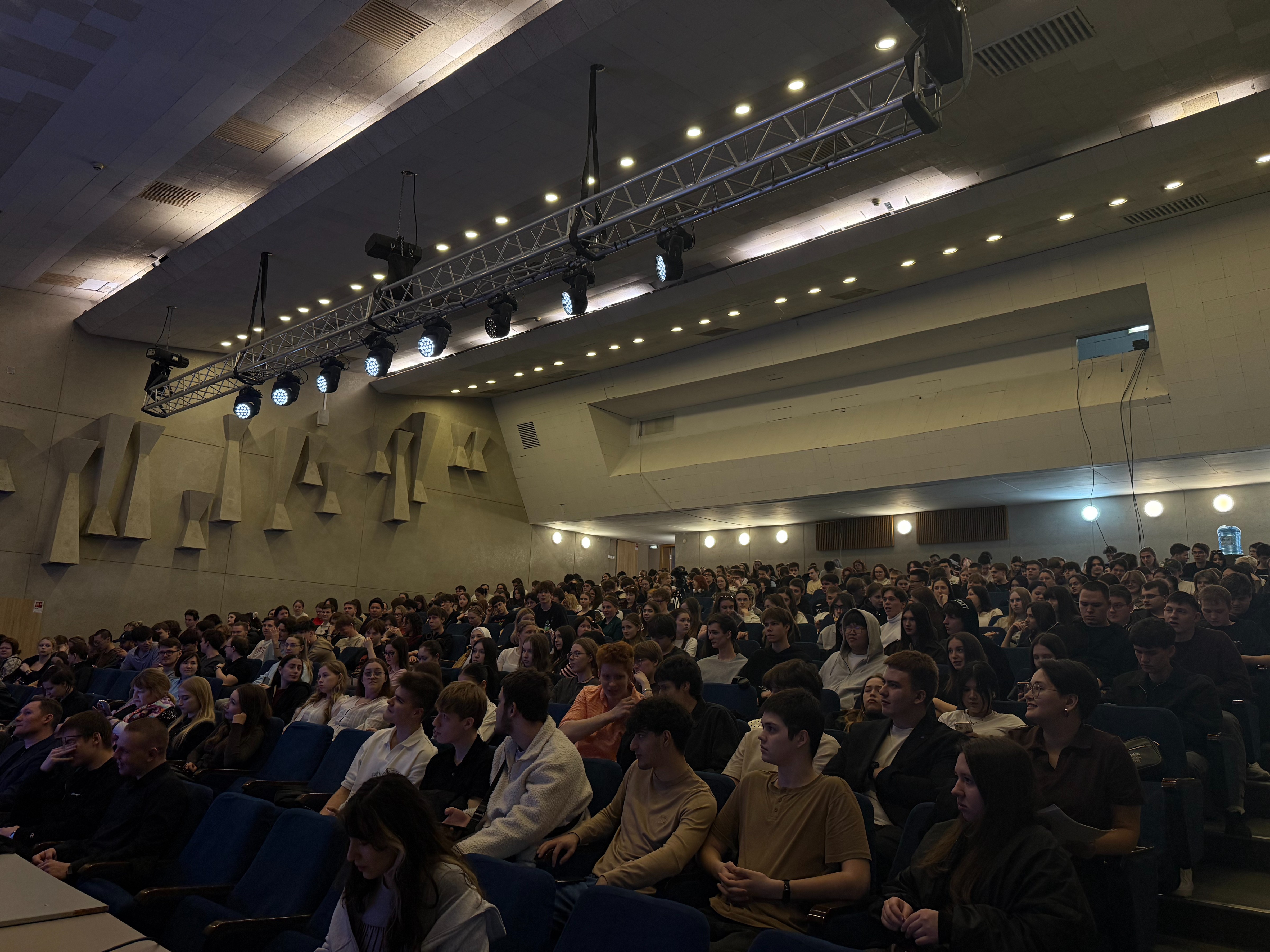 ����� 70 ��������� ������ ����������� � ��������������� ������������������� �� ��������� ��������������� ��������� ���