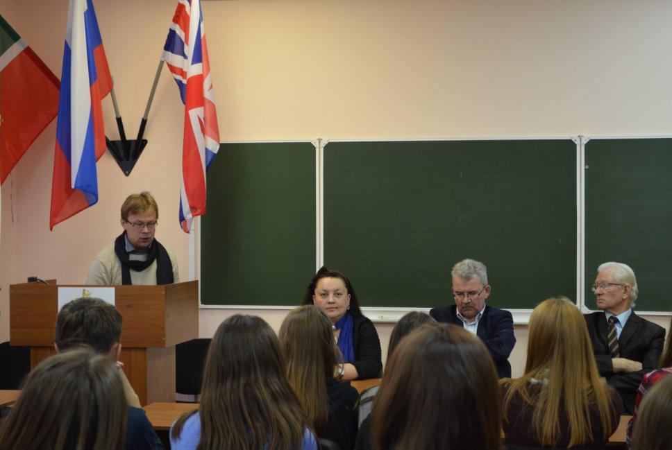 Абитуриенты просят встреч Абитуриенты просят встреч