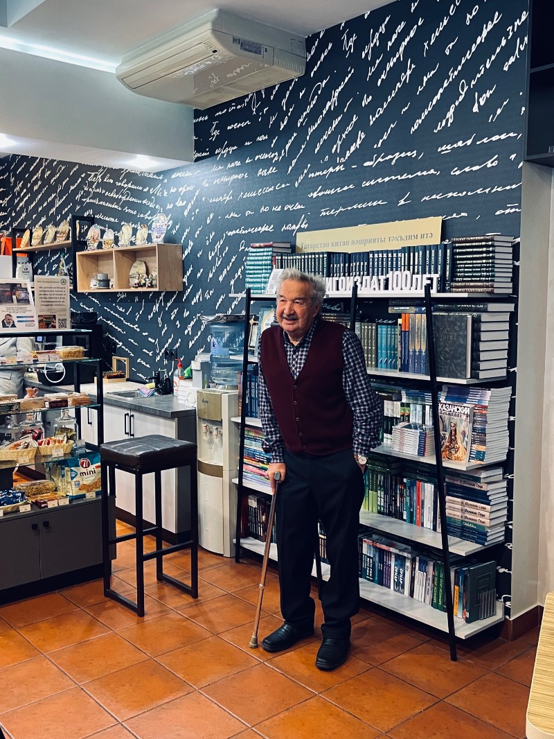 'Рухият' түгәрәгенә йөрүче студентлар 'Татмедиа' оештырган яңа китаплар тәкъдим итү чараларында чыгыш ясадылар 'Рухият' түгәрәгенә йөрүче студентлар 'Татмедиа' оештырган яңа китаплар тәкъдим итү чараларында чыгыш ясадылар