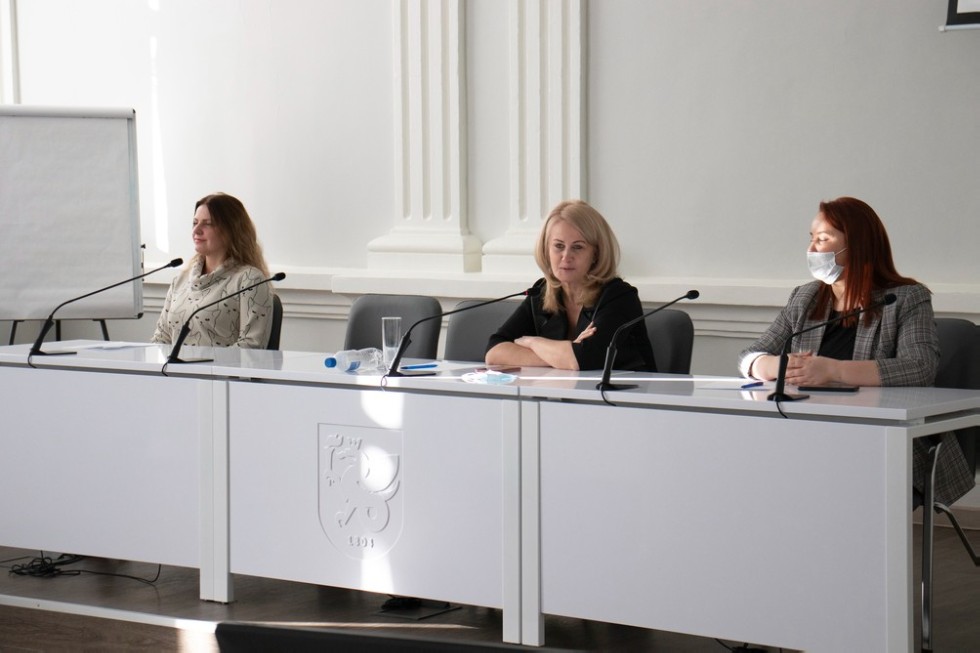 В Елабужском институте КФУ состоялся День открытых дверей для желающих обучаться по программам магистратуры В Елабужском институте КФУ состоялся День открытых дверей для желающих обучаться по программам магистратуры