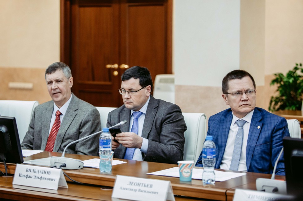 Council of Rectors of Tatarstan discusses COVID-19 prevention and distance learning
