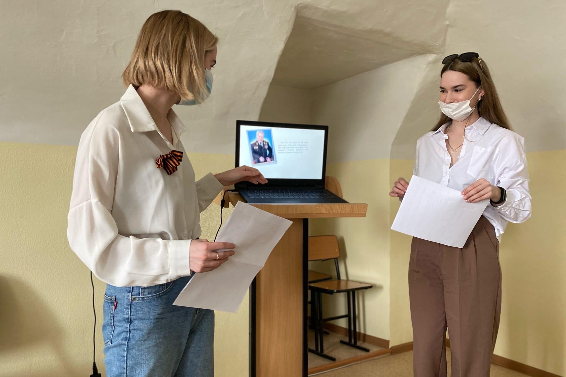 Студенты обсудили фильмы о войне Студенты обсудили фильмы о войне