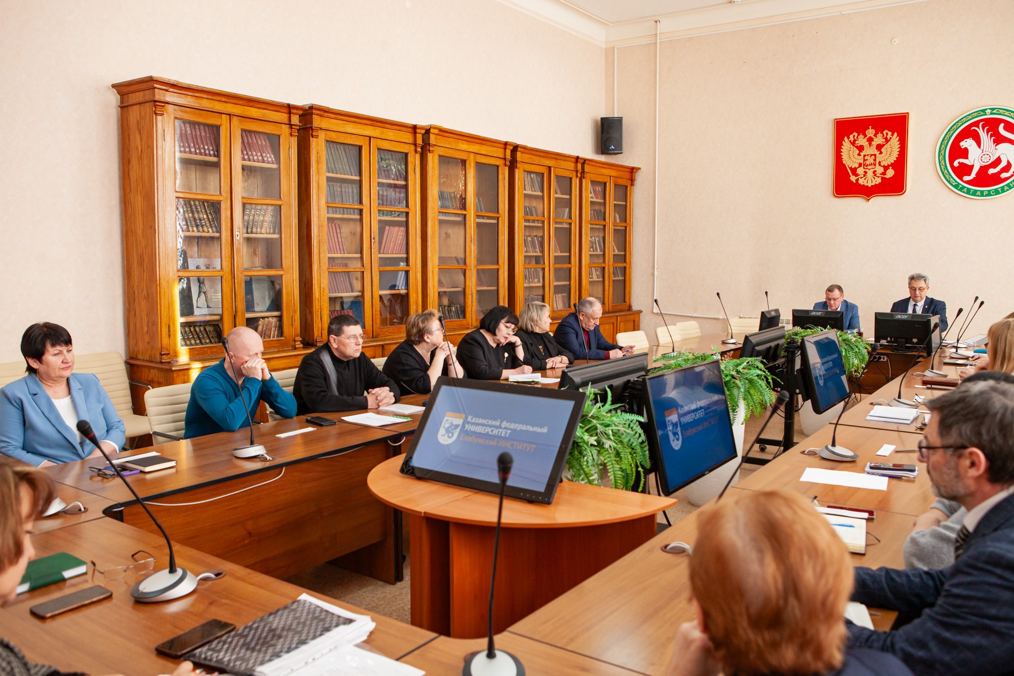 В Елабужском институте КФУ прошло заседание Ученого совета В Елабужском институте КФУ прошло заседание Ученого совета