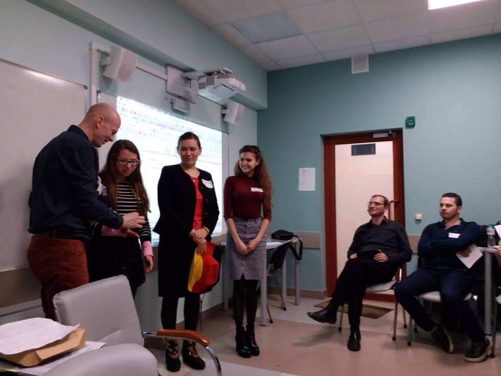 Как научитья переводить лирику Как научитья переводить лирику