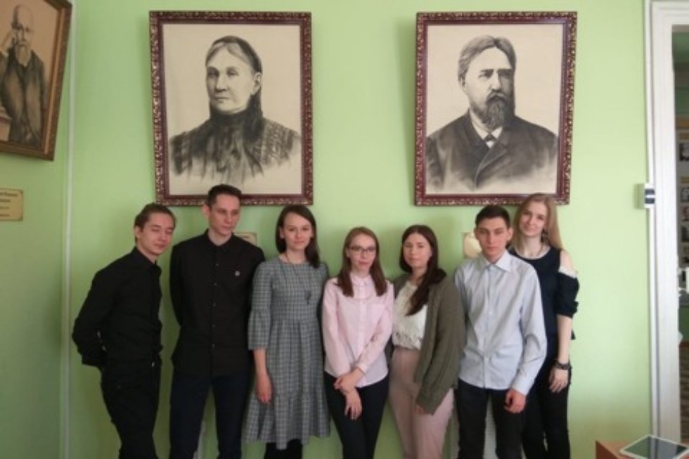 В рамках ежегодной Итоговой научно-образовательной конференции студентов Елабужского института КФУ состоялась работа исторических секций В рамках ежегодной Итоговой научно-образовательной конференции студентов Елабужского института КФУ состоялась работа исторических секций