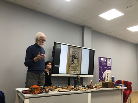 Студенты ИФМК КФУ встретились с известным прозаиком и путешественником Камилем Зиганшины Студенты ИФМК КФУ встретились с известным прозаиком и путешественником Камилем Зиганшины