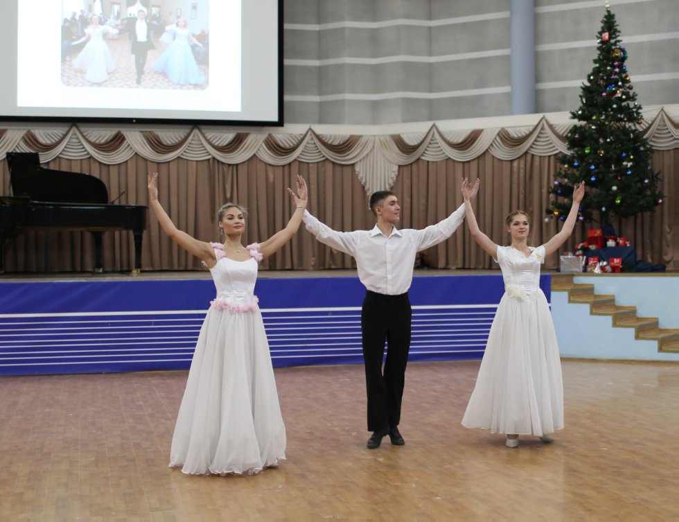 В преддверии Нового года? В преддверии Нового года?