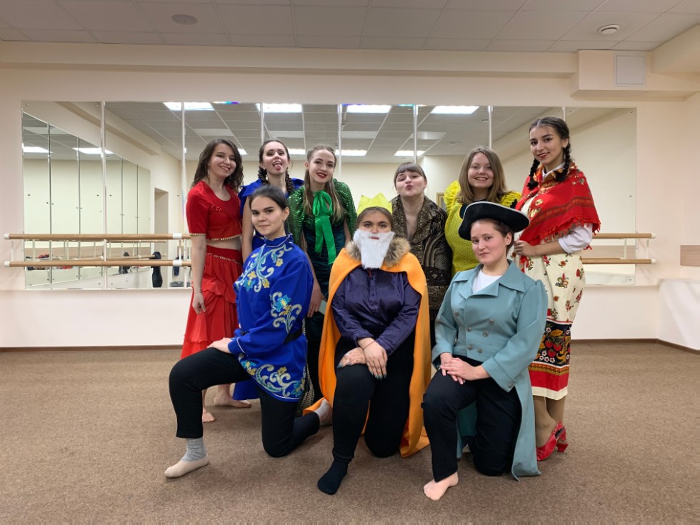 ������������ ���������� ����� '������' ������� ����� ��������� '������� �������'