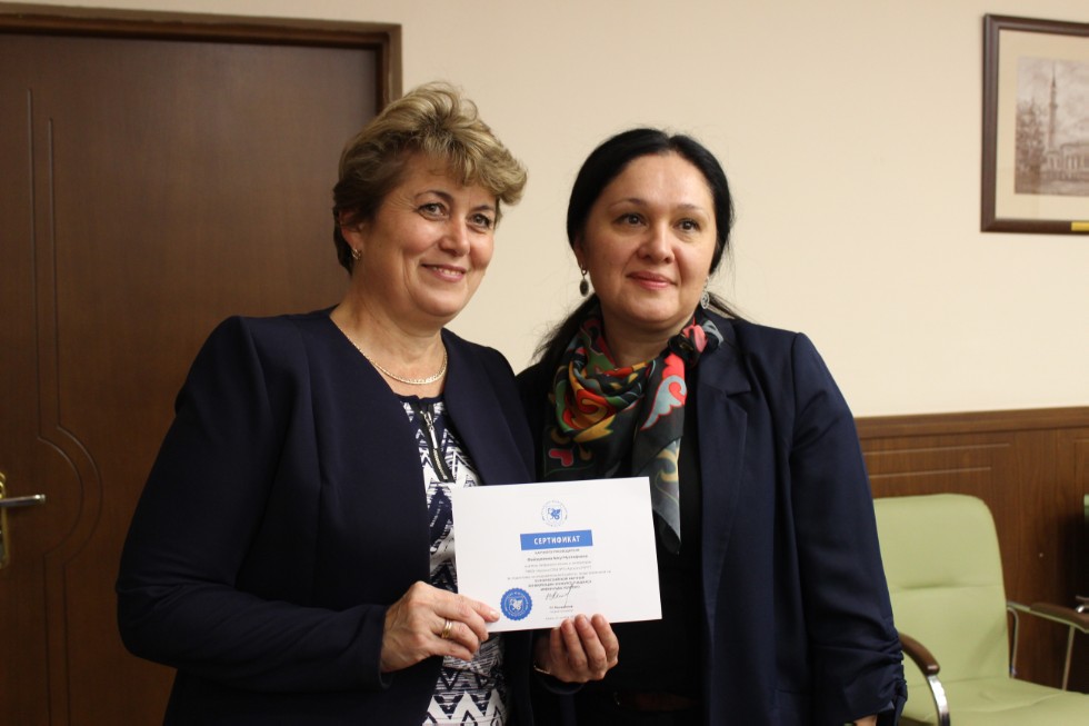 235 �����������