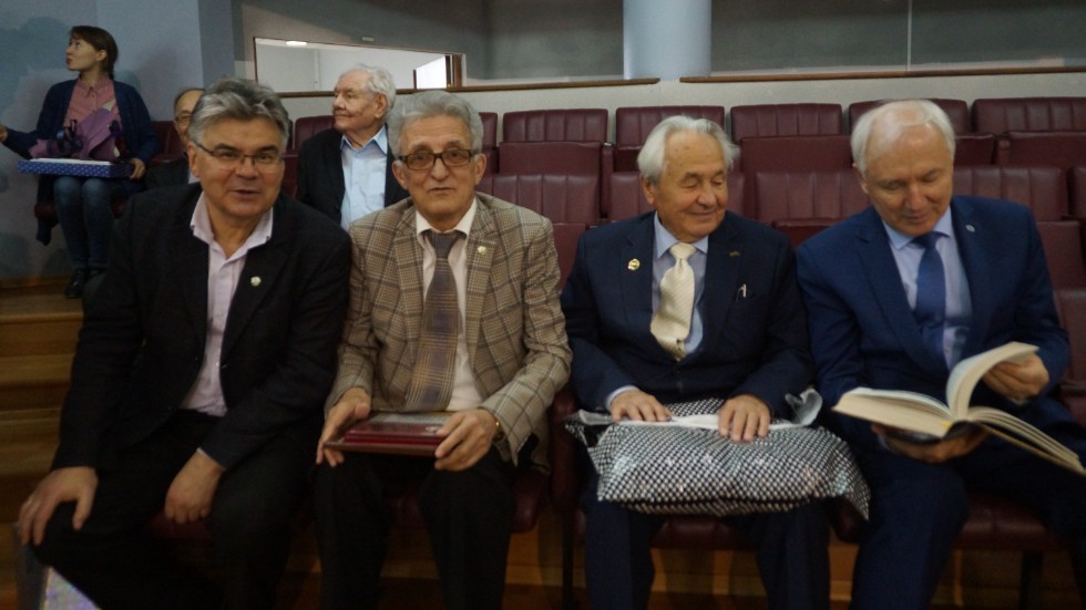 �������ң ����� �ә��ә��