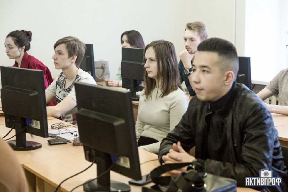 Мастер-классе по использованию материалов 1С в НЧИ КФУ. Мастер-классе по использованию материалов 1С в НЧИ КФУ.