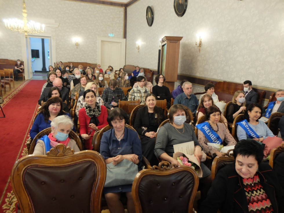 ����������� ����� ������ 8 �����.