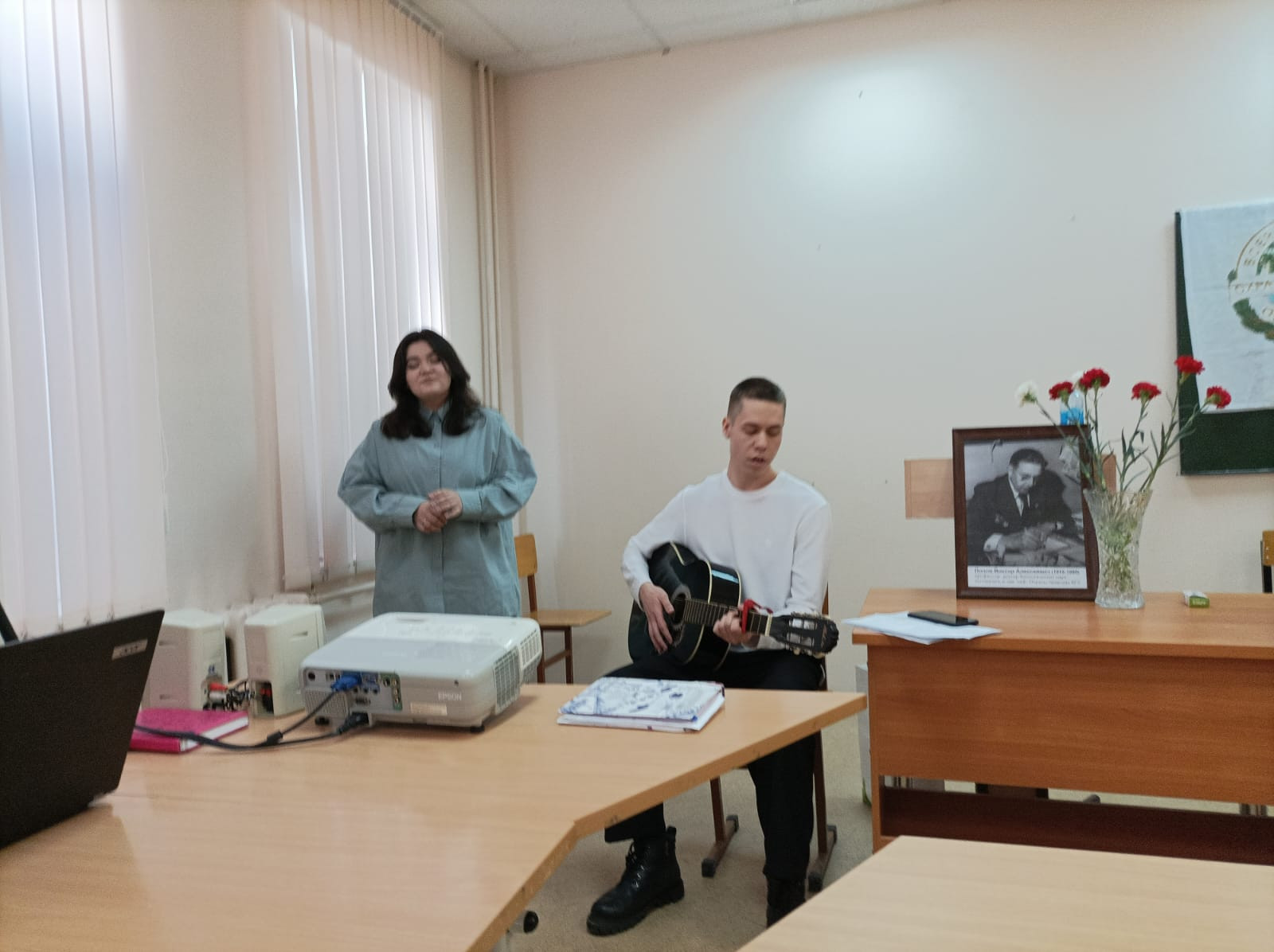 XXXY ������ ����� ������� � �������, ���������� ������� ����������� ������