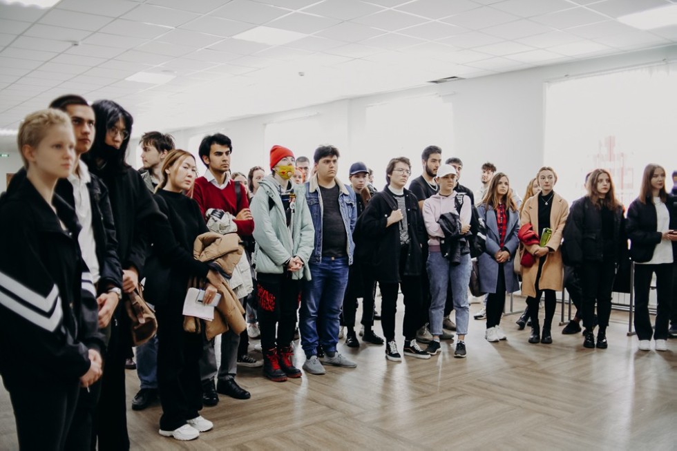 Выставка 'На поиск затонувших кораблей' открылась в КФУ в день 300-летия визита Петра I в Казань Выставка 'На поиск затонувших кораблей' открылась в КФУ в день 300-летия визита Петра I в Казань