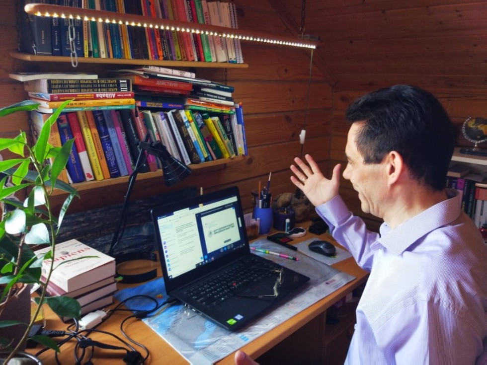 КФУ дистанционно повышает квалификацию нефтяников России в период самоизоляции КФУ дистанционно повышает квалификацию нефтяников России в период самоизоляции