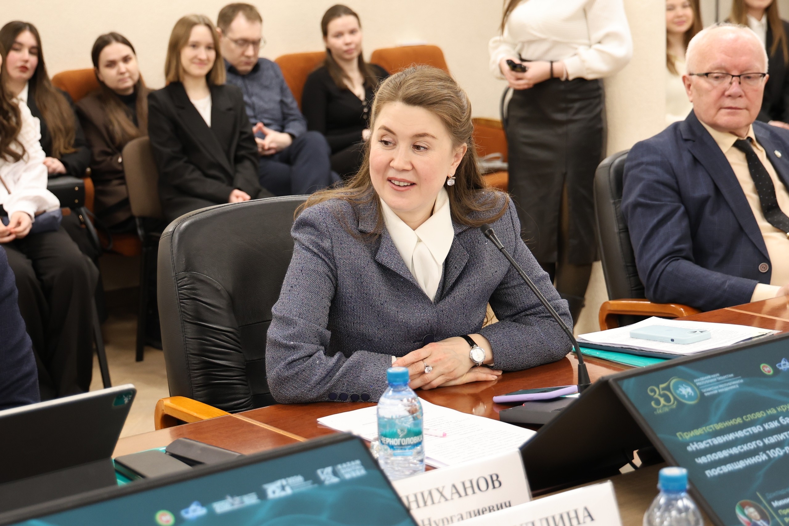 Лучшие эксперты республики обсудили наставничество в Академии наук Лучшие эксперты республики обсудили наставничество в Академии наук