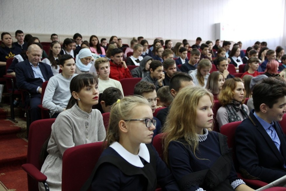 ����� 400 ������� ������� ������� � ����� '������� ������ ���' � ������ �������