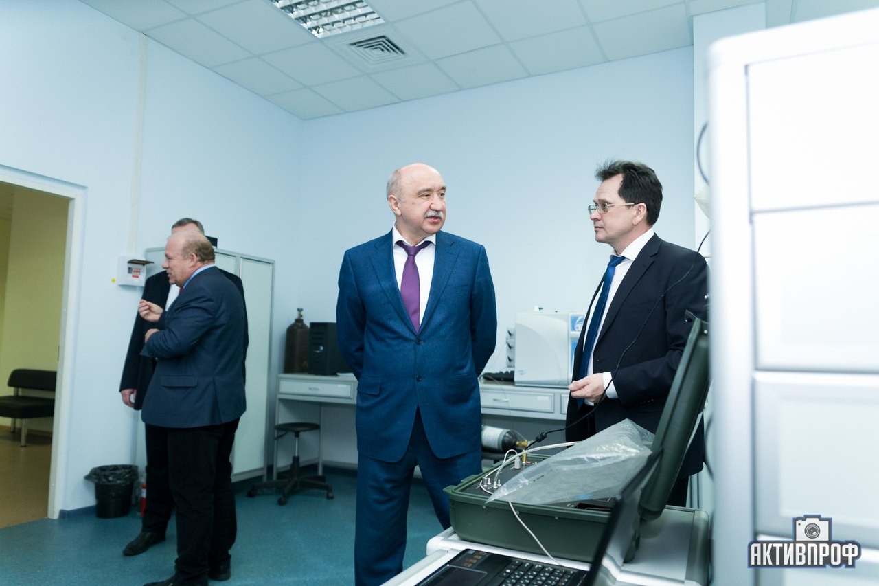 �������� ����� � �������������� ������