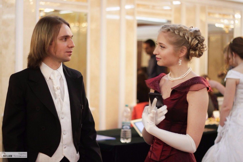 Sumptuous Spring Ball Revives Nineteenth Century Atmosphere