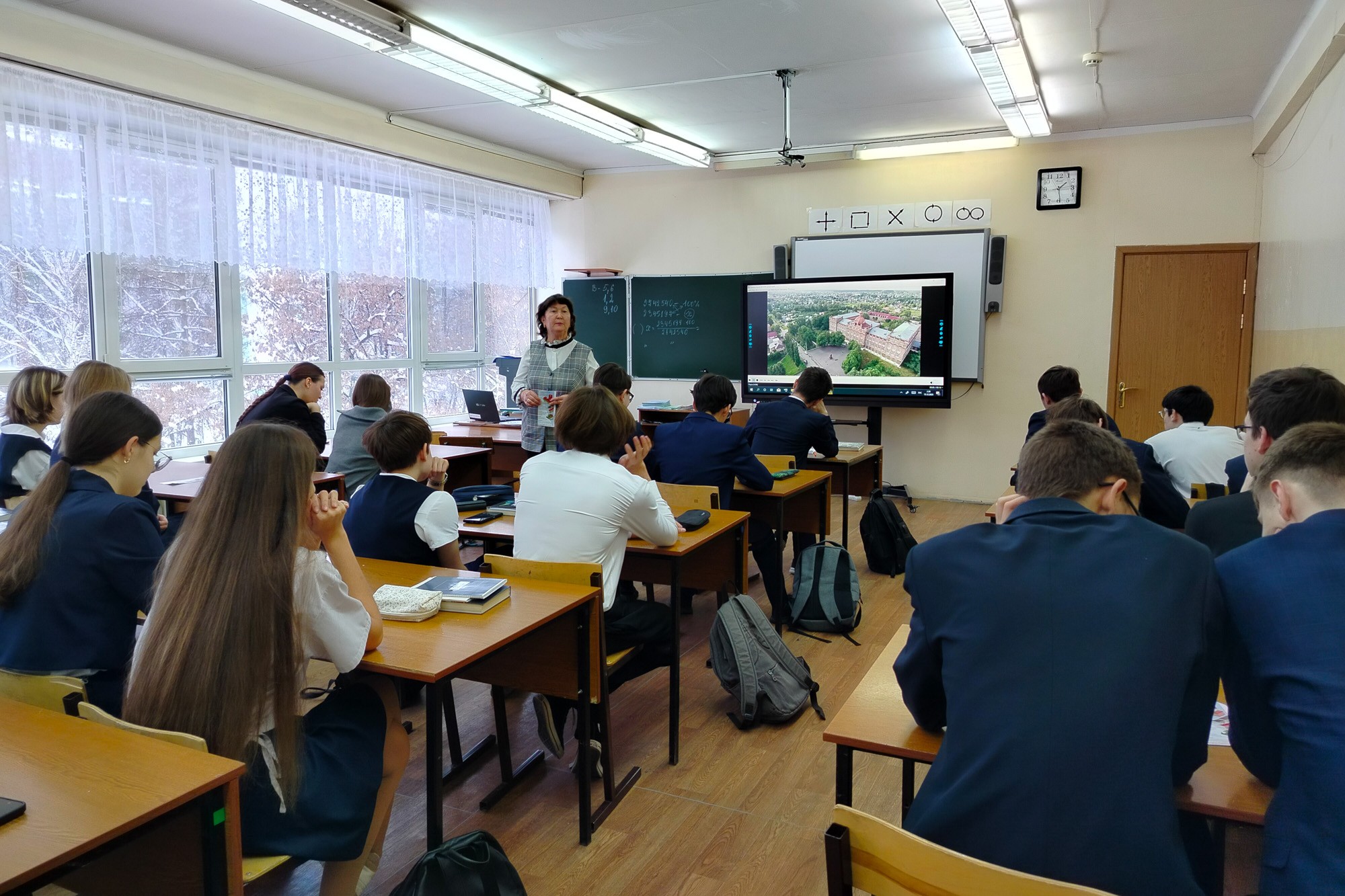 Прошла профориентационная встреча со старшеклассниками школы №15 Набережных Челнов Прошла профориентационная встреча со старшеклассниками школы №15 Набережных Челнов