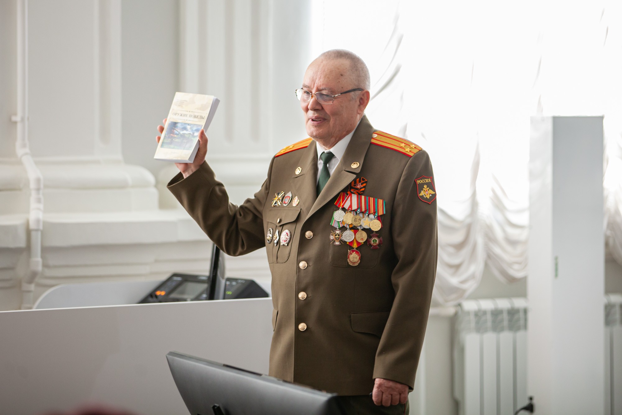 ������ �������� ������ � ������� ������������ � ���� ������� ������������� ����� ,���������� �������� ���