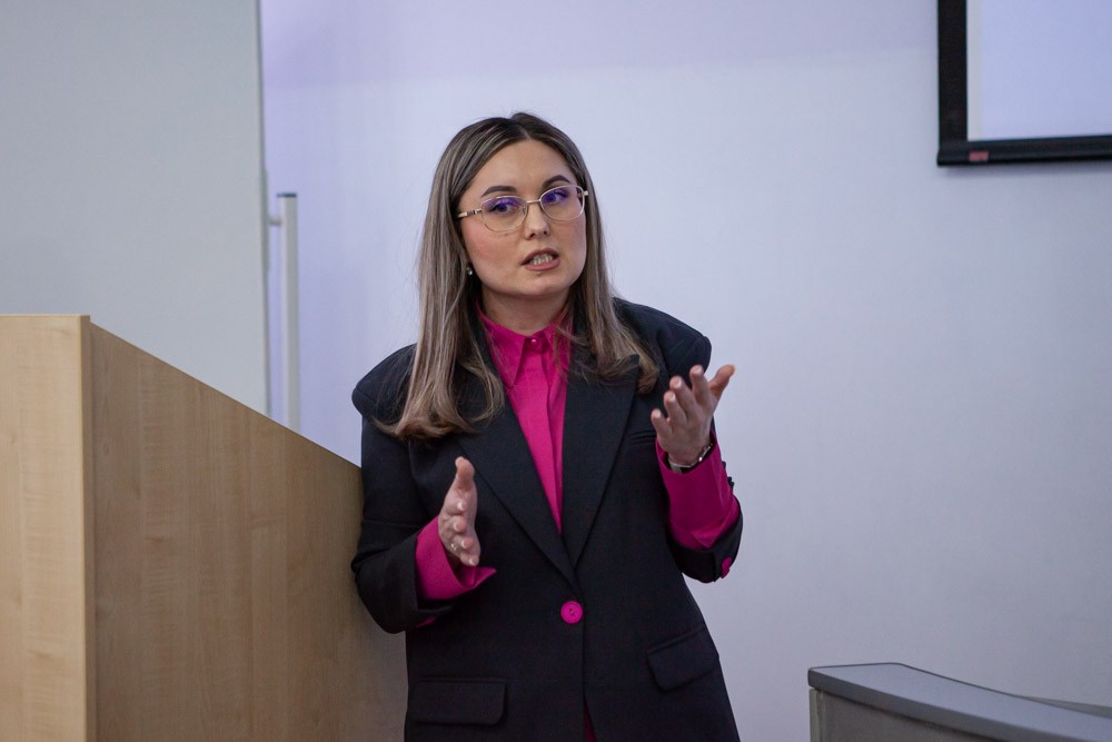 Итоговая научная конференция открылась в Елабужском институте КФУ Итоговая научная конференция открылась в Елабужском институте КФУ