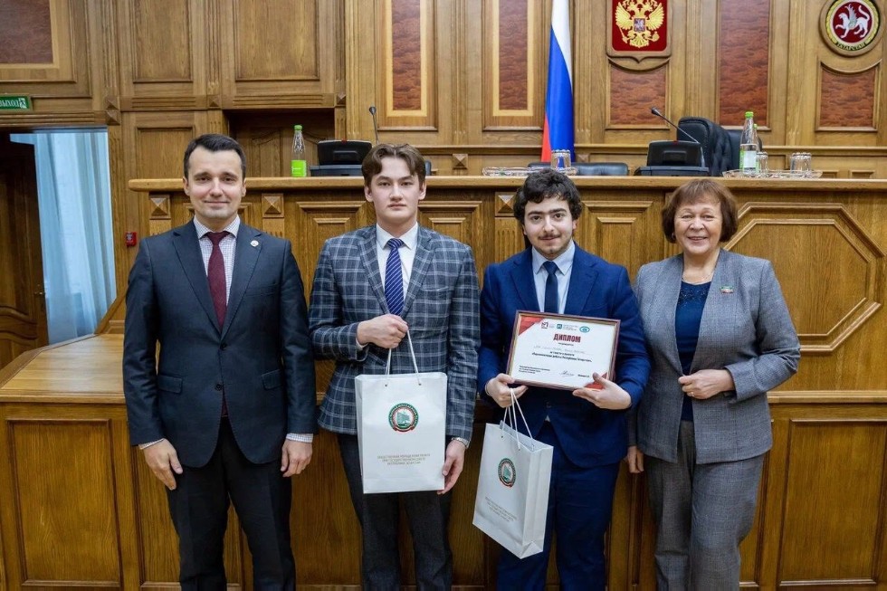 Парламентские дебаты 2022 Парламентские дебаты 2022