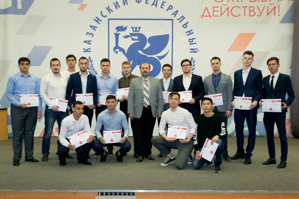 Торжественное подведение итогов юбилейного проекта 'Студенческий марш Победы' Торжественное подведение итогов юбилейного проекта 'Студенческий марш Победы'