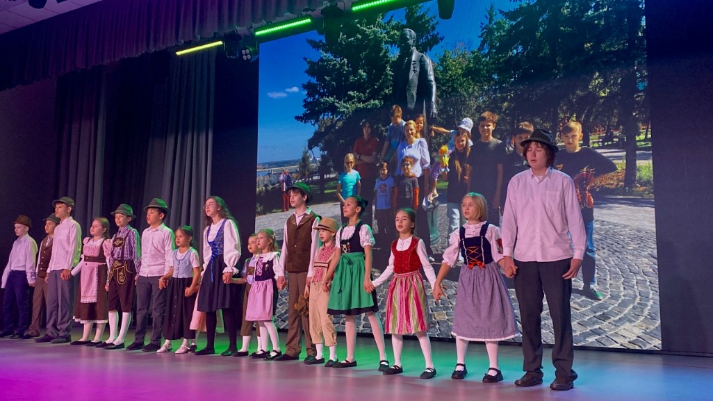 'Год Фукса' открыт:
Праздник науки, культуры и единства народов в Казани 'Год Фукса' открыт:
Праздник науки, культуры и единства народов в Казани