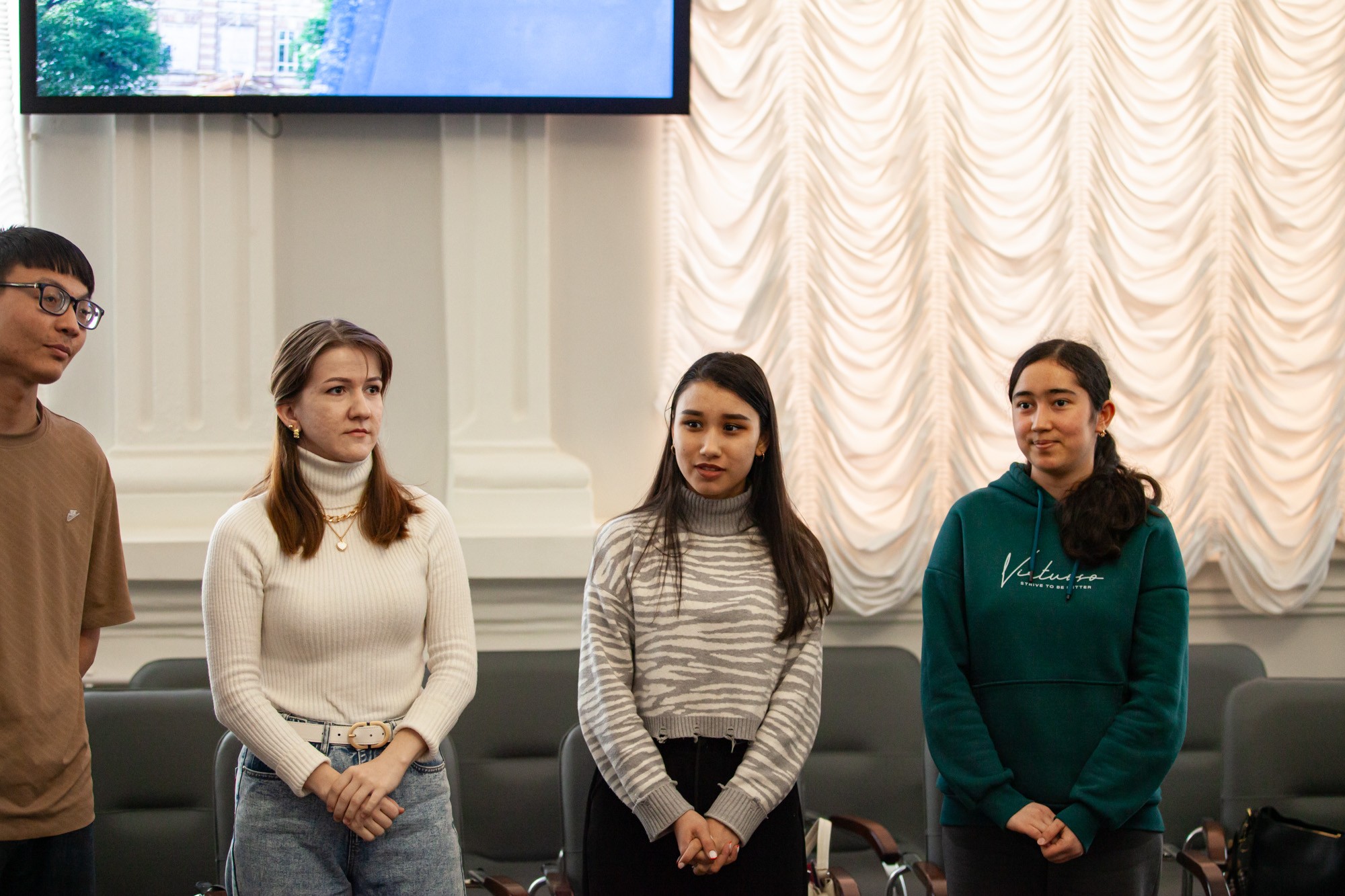 В Елабужском институте КФУ прошли мероприятия проекта 'Россия открывает двери' В Елабужском институте КФУ прошли мероприятия проекта 'Россия открывает двери'