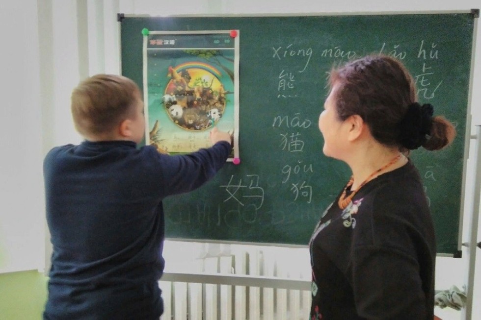 Смена 'Poliglot' на факультете иностранных языков Смена 'Poliglot' на факультете иностранных языков