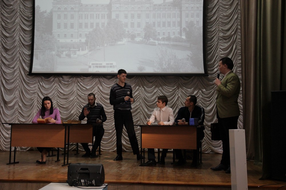 Участие коллектива Елабужского института КФУ в I муниципальном конкурсе 'Алабуга-Арт' художественной самодеятельности среди коллективов предприятий, организаций и учреждений Участие коллектива Елабужского института КФУ в I муниципальном конкурсе 'Алабуга-Арт' художественной самодеятельности среди коллективов предприятий, организаций и учреждений