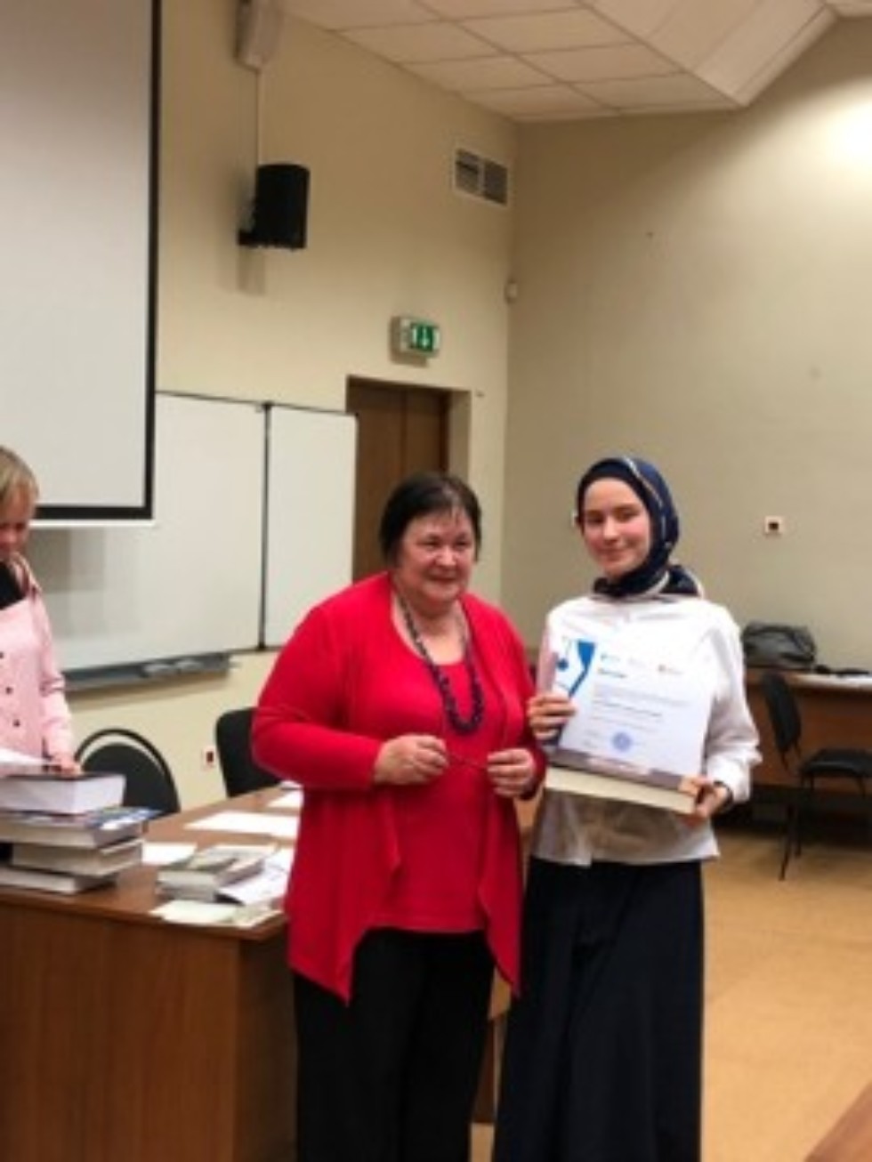 Ведущие актеры Казанского ТЮЗа на закрытии XVII Всероссийской научно-практической конференции 'Литературоведение и эстетика в XXI веке ('Татьянин день')' Ведущие актеры Казанского ТЮЗа на закрытии XVII Всероссийской научно-практической конференции 'Литературоведение и эстетика в XXI веке ('Татьянин день')'