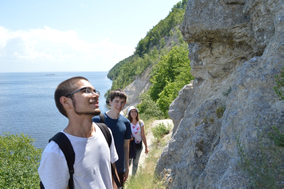 ������-����������