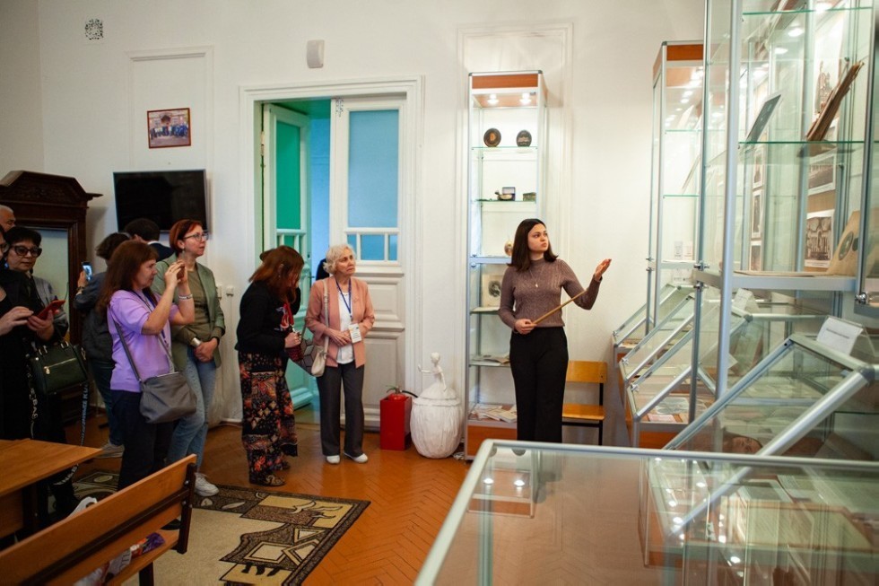 A creative meeting of participants of the M.A. Voloshin International Literary Festival with students and teachers of the Elabuga Institute of KFU took place at the Yelabuga Institute A creative meeting of participants of the M.A. Voloshin International Literary Festival with students and teachers of the Elabuga Institute of KFU took place at the Yelabuga Institute