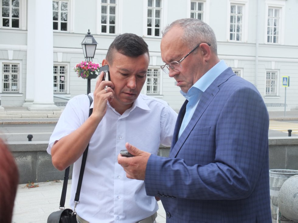 ������� ������ 1003 ������� 1985 ���� �������